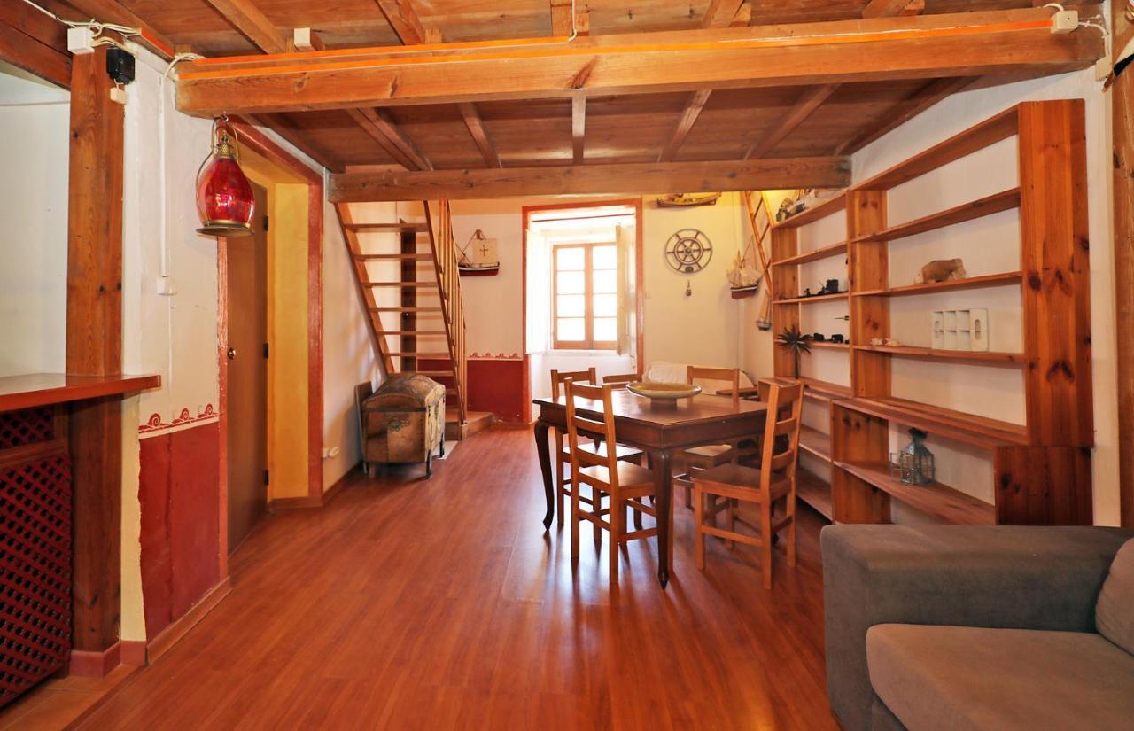 B10 - Rua Do Canal 2 Bed Apartment Lagos Esterno foto