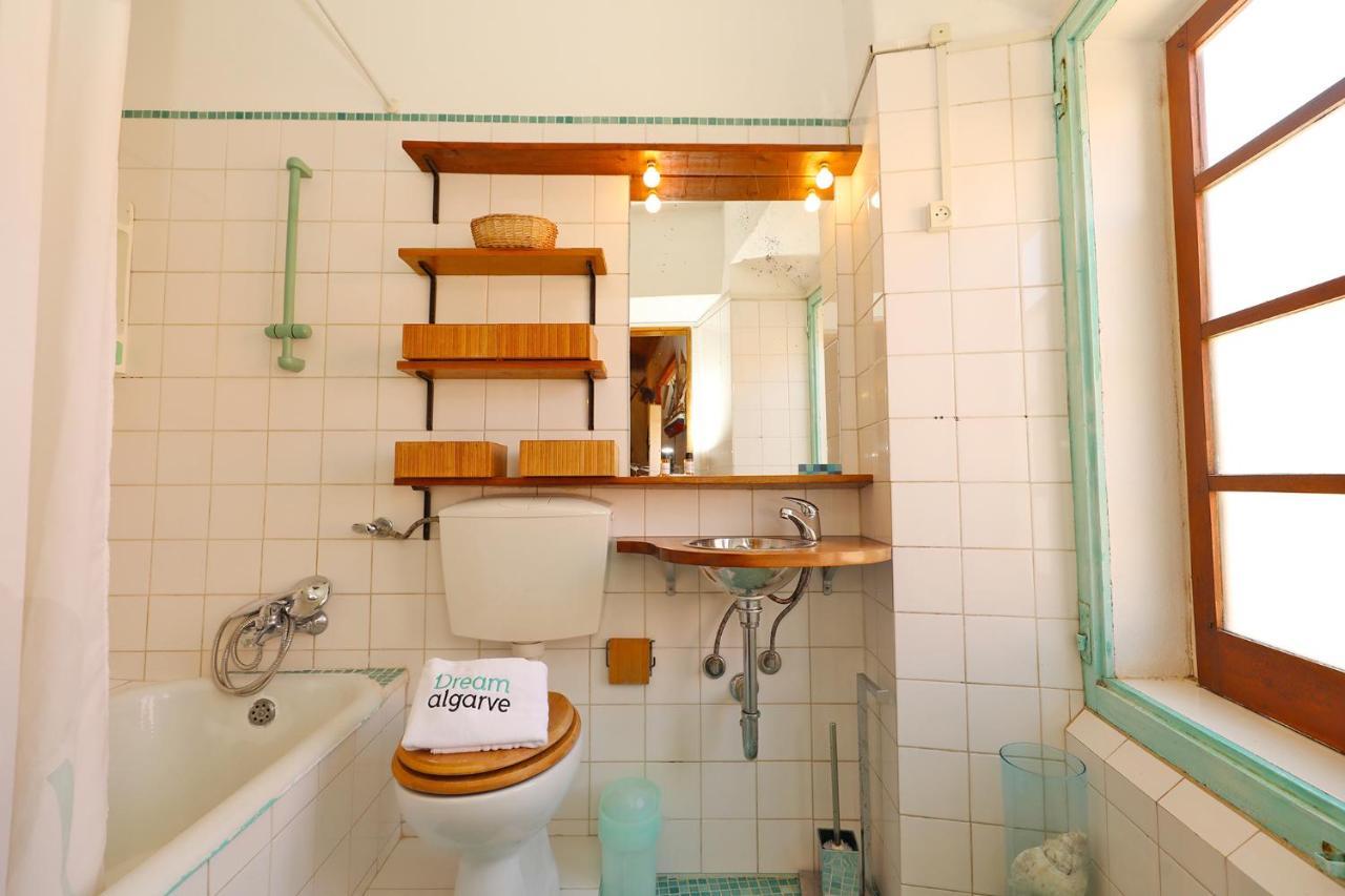 B10 - Rua Do Canal 2 Bed Apartment Lagos Esterno foto